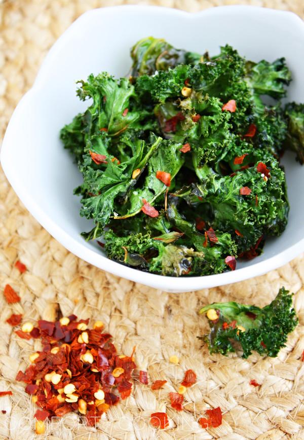 Spicy Baked Kale Chips