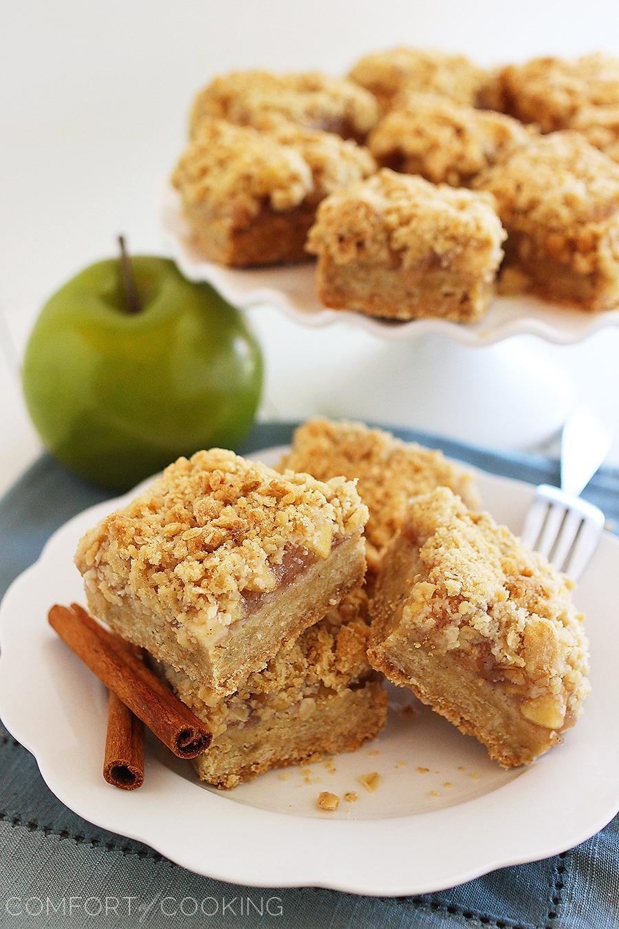 Spiced Apple-Caramel Crumble Bars – These soft, sweet caramel apple bars with a buttery shortbread crust are easier than pie! | thecomfortofcooking.com