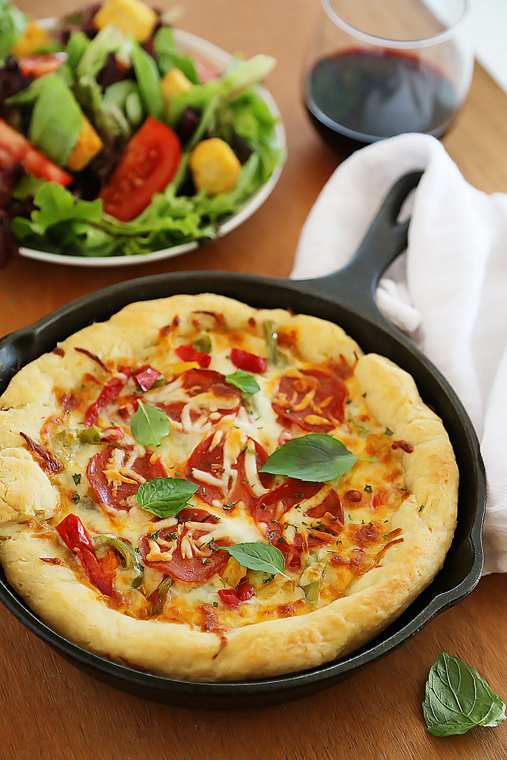 Easy Skillet Deep Dish Pizza – The Comfort of Cooking