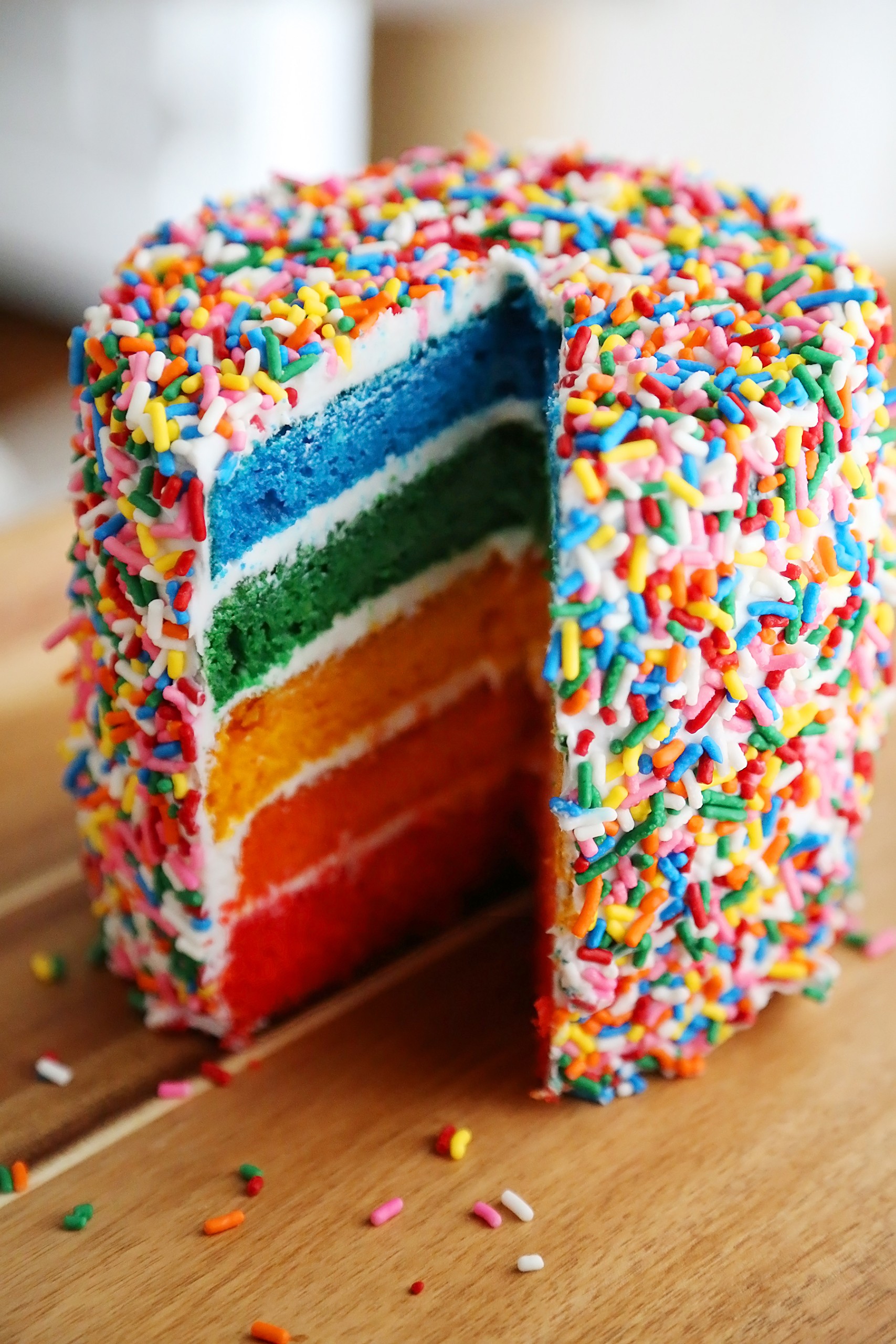 Easy Rainbow Cake – The Comfort of Cooking