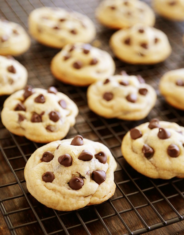 Caramel Sea Salt Chocolate Chip Cookies – The Comfort of Cooking