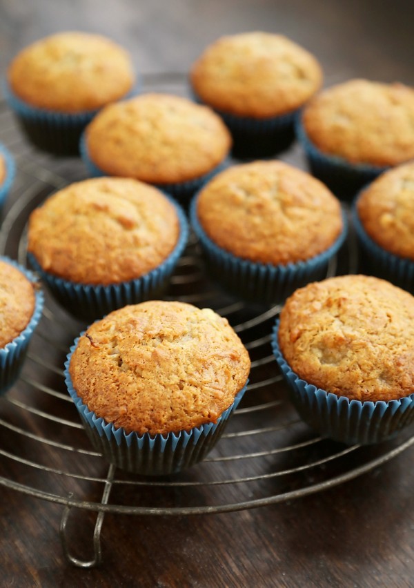 Toasted Coconut Banana Muffins – The Comfort of Cooking