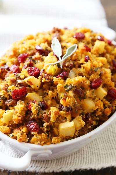 Sausage, Apple and Cranberry Cornbread Stuffing – The Comfort of Cooking