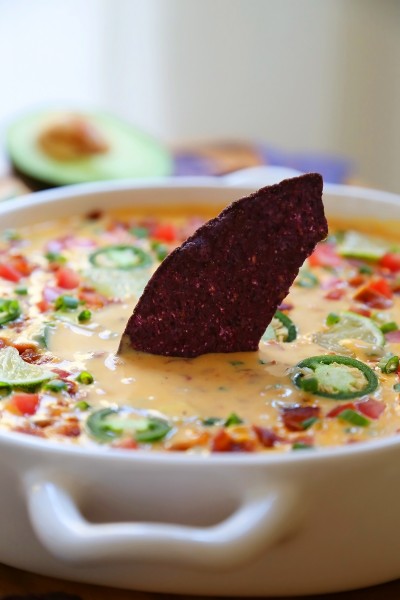 2-Ingredient Slow Cooker Queso Dip – The Comfort Of Cooking