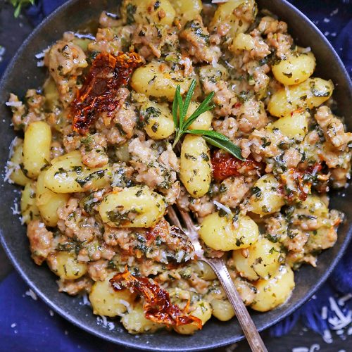Creamy Tuscan Sausage Gnocchi – The Comfort of Cooking