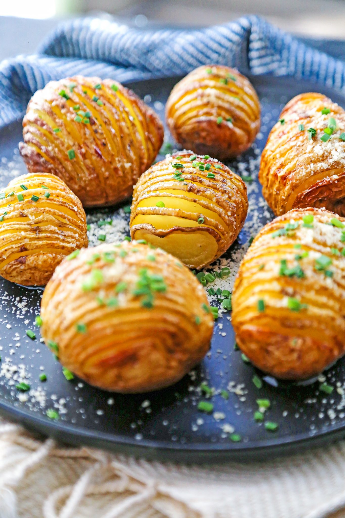 Parmesan Hasselback Potatoes – The Comfort of Cooking